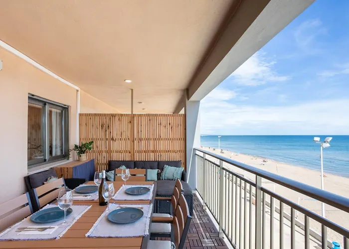 Un Balcon Al Mar